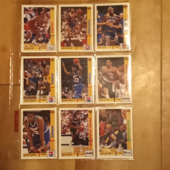 126 1991-1992 edition Upper deck co. Basketball - Picture 11 of 16